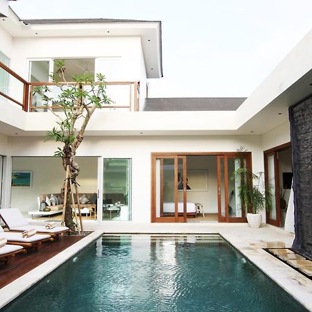 סמיניאק Villa Aditi, Sitara Villa Group מראה חיצוני תמונה