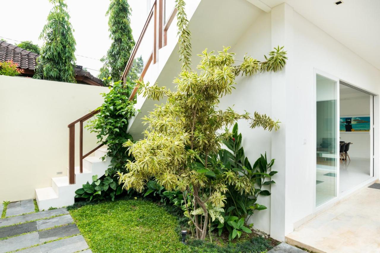 סמיניאק Villa Aditi, Sitara Villa Group מראה חיצוני תמונה
