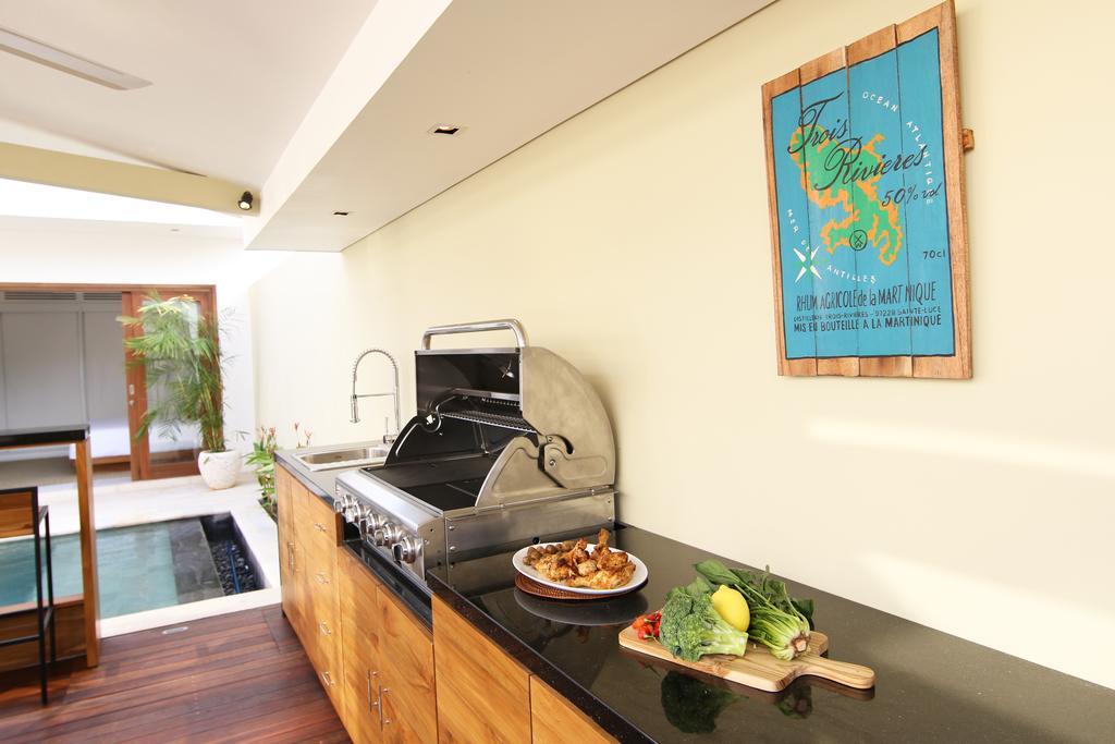 סמיניאק Villa Aditi, Sitara Villa Group מראה חיצוני תמונה